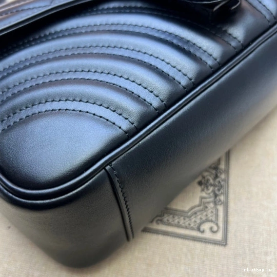 First bag ru Gucci GG Marmont 26CM 0710
